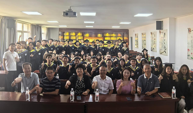 ok1122诸侯快讯开展2025届物联网工程专业毕业生座谈会